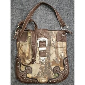 Realtree Crossbody Bag Purse Camoflage New Cowgirl Western